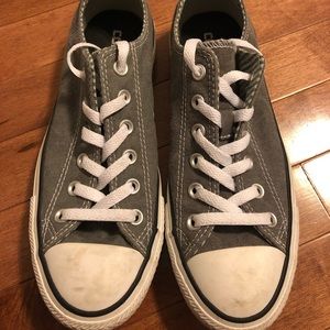 Grey Low-Top Converse Chuck Taylor All Star